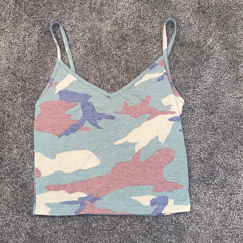 Camo cropped tank
